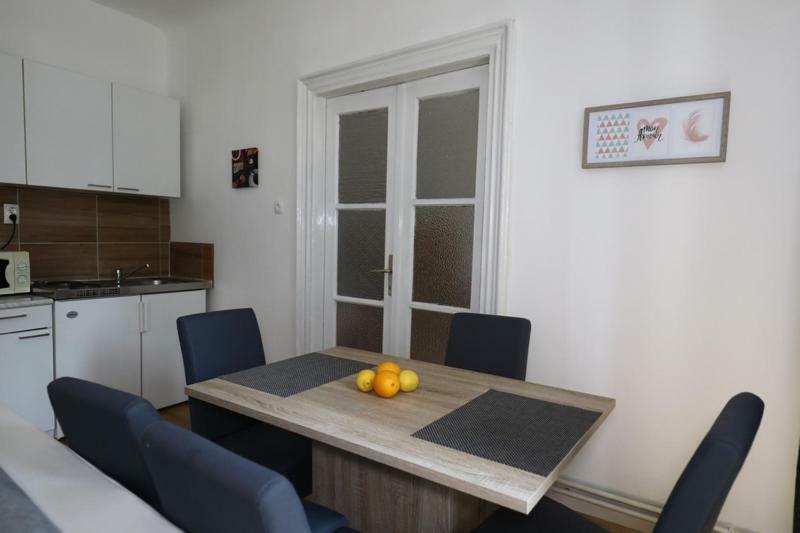 Odeon Apartment And Rooms Fiume Kültér fotó