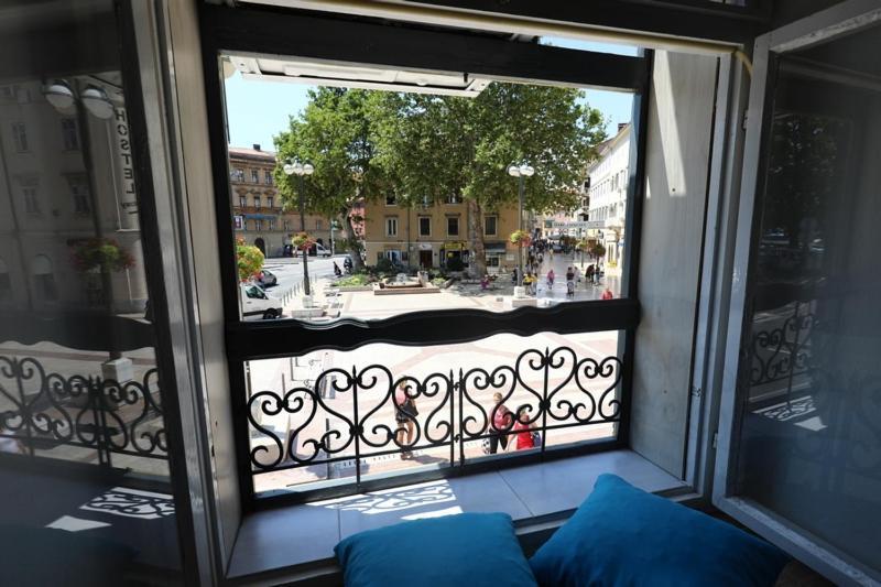 Odeon Apartment And Rooms Fiume Kültér fotó